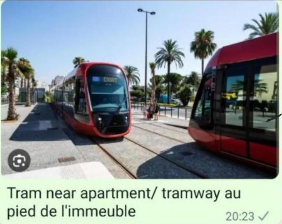 Grand Appartement 5 Chambres, 5 Television , 95 M2, Vue Mer, Tramway Sur Place, Gare Train 2 Min, Aeroport 5 Min , Large Apartment 5 Bedrooms, 5 Televisions, 95 M2, Sea View, Tram On Site, Train Station 2 Mins, Airport 5 Mins Nizza 0*,  Franciaország